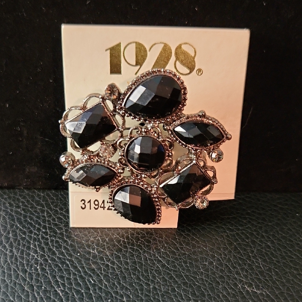 1928 Black Brooch